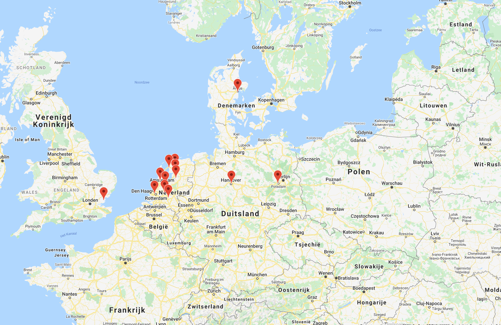 Extensive dealer network